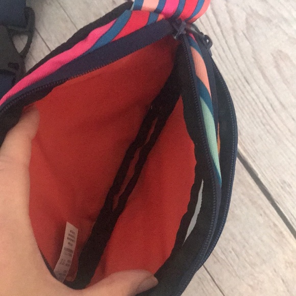 KAVU Spectator Belt Bag Polyester Hip Fanny Pack - Picture 7 of 8